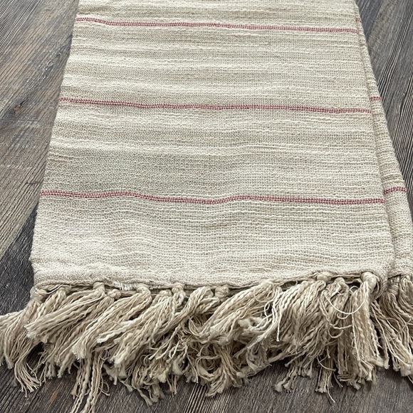 Lacourte hand made blanket - Picture 8 of 12